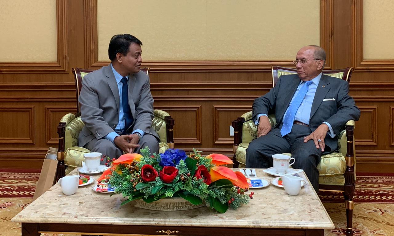 CC MMN and Philippines Amb.jpg